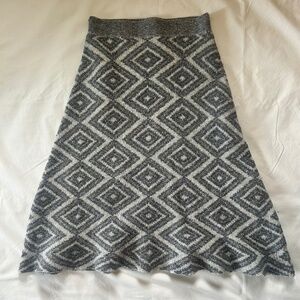 MOTH Skirt Women’s M Gray White Midi Flare Wool Blend Diamond Sweater Knit EUC